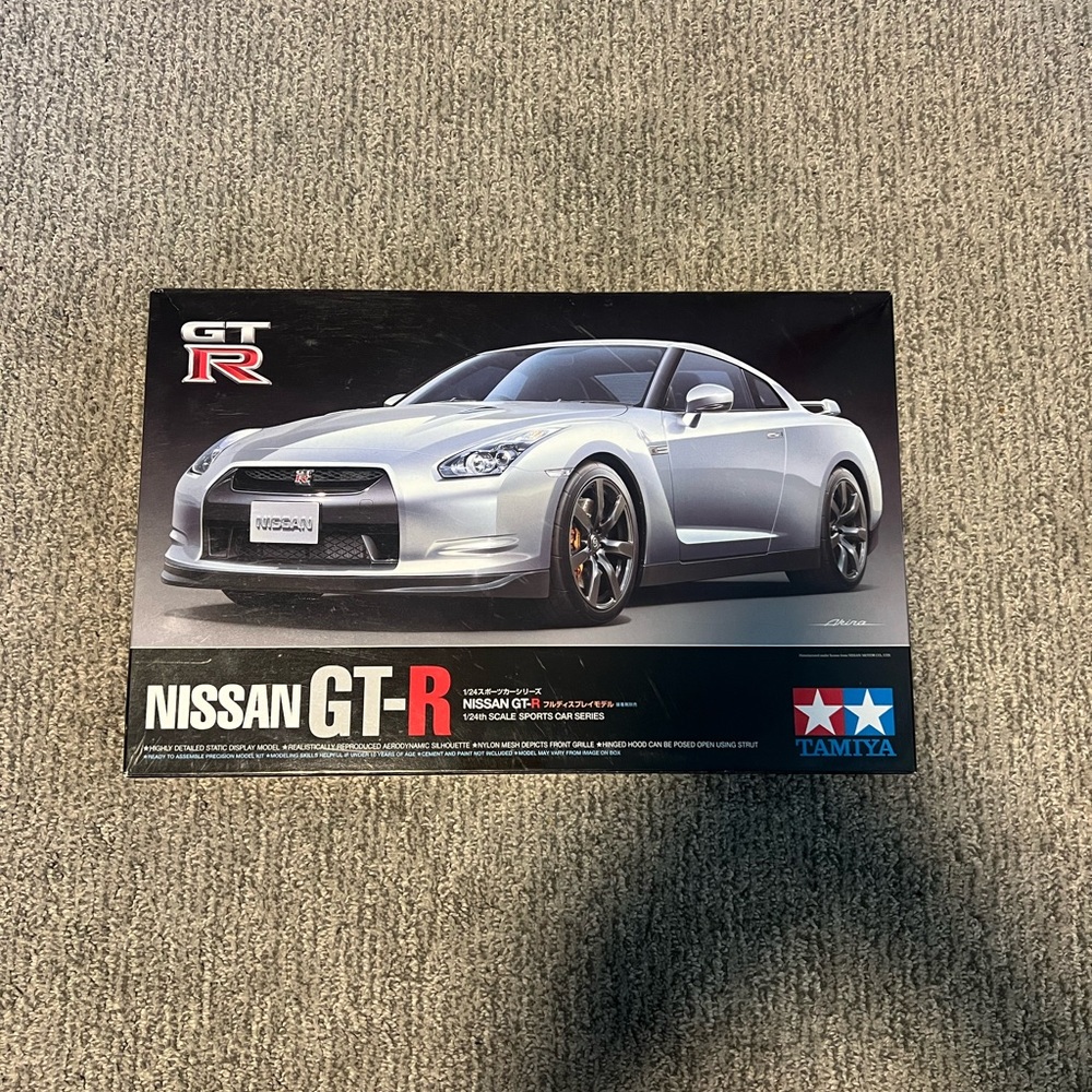 TAMIYA Automotive Model 1/24 Car Nissan GT-R Scale Hobby 24300